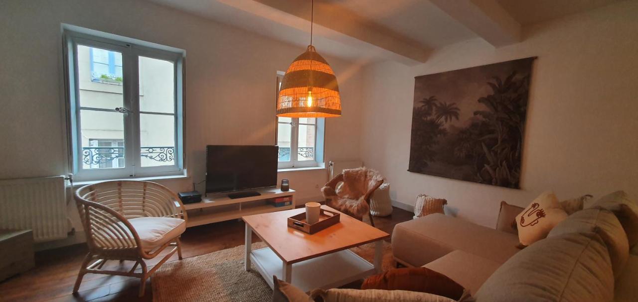 Santocha : Appartement En Plein Coeur De Ville ! Carcassonne Exteriör bild