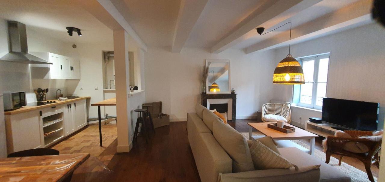 Santocha : Appartement En Plein Coeur De Ville ! Carcassonne Exteriör bild